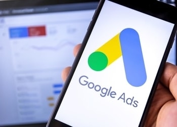 Використовуйте Google Ad Grants, щоб збільшити дохід від збору коштів.