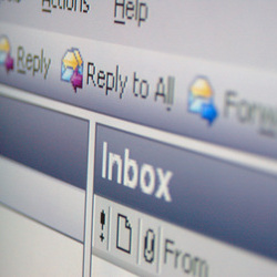 Las apelaciones por correo electrónico son algunas de nuestras ideas favoritas para recaudar fondos.