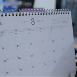Creați și vindeți calendare personalizate pentru a strânge bani pentru organizația dvs. nonprofit sau caritativă