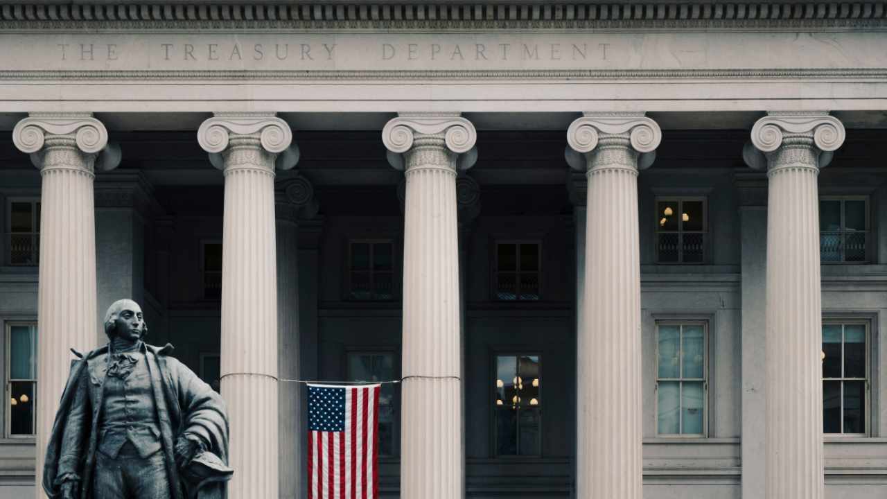 us-treasury-sanctions-first-crypto-mixer