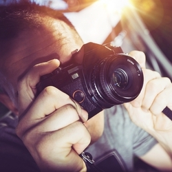 تعتبر مسابقة التصوير الفوتوغرافي فكرة افتراضية فريدة لجمع التبرعات.