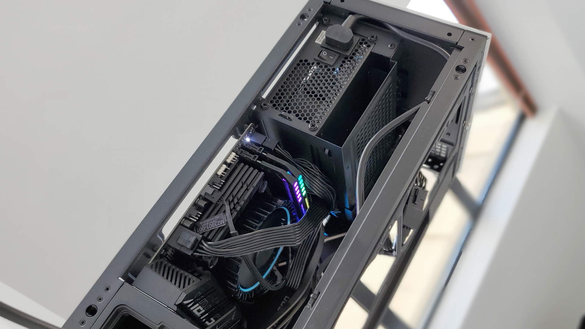 Hyte Revolt 3 PC chassis