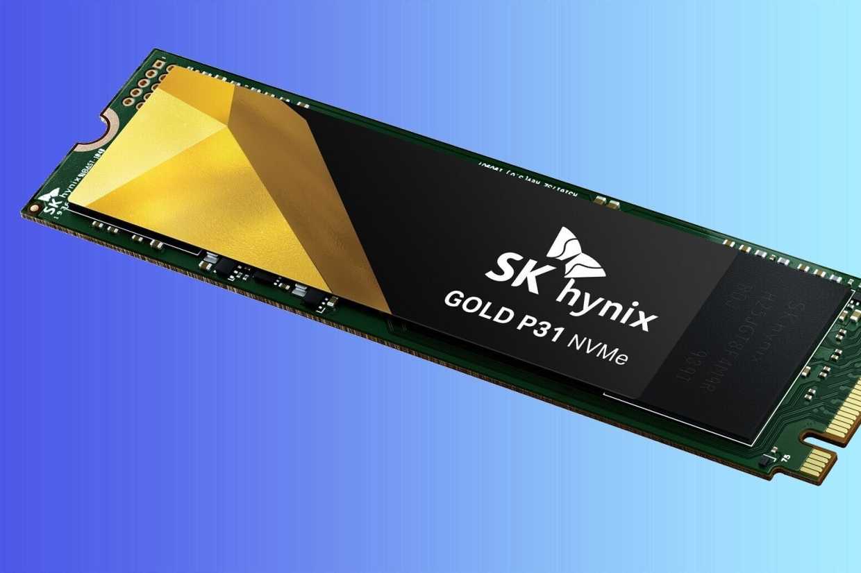Mavi arka planda SK Hynix SSD