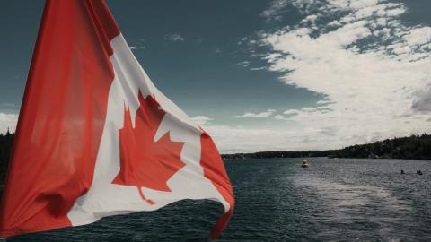 कनाडा सरकार ने भुगतान प्रणालियों तक पहुंच खोलने का आग्रह किया