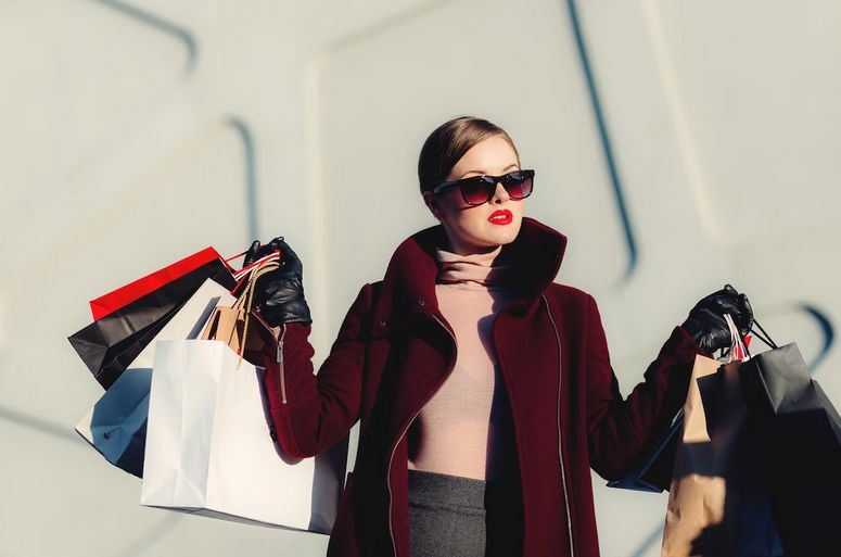 Unsplash freestocks fashion and shopping - Как изучение купонов может помочь вам лучше управлять своими деньгами