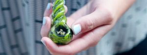 how to smoke a glass bowl