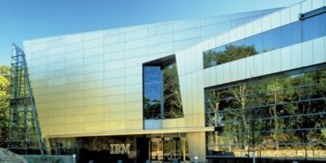 IBMi teekond säästvamate rajatiste poole: IBM kui klient null