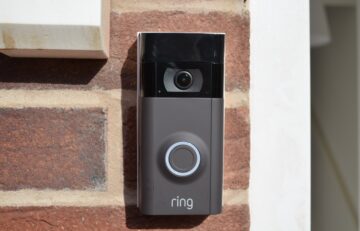 Swatters از دوربین‌های Ring برای پخش جریانی قربانیان و طعنه زدن به پلیس استفاده کردند