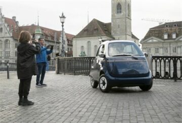 Swiss Microlino מאתחל מכונית בועות עם דגם חשמלי
