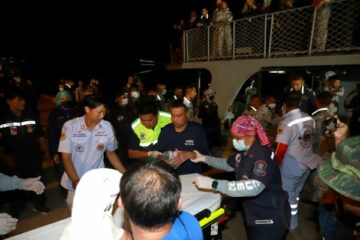 Marinha da Tailândia procura 31 marinheiros desaparecidos após naufrágio do navio