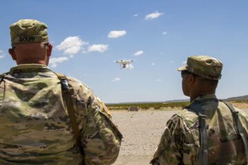 Den amerikanske hærs luftforsvarsplanlæggere tager imod stigende dronetrusler
