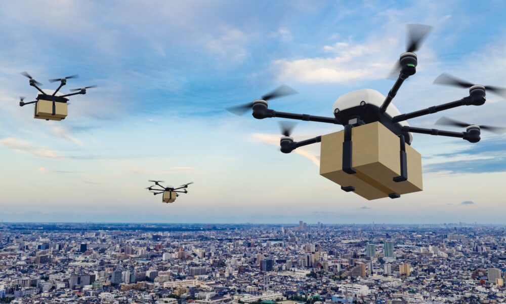 Amazon начинает доставку дронами в тот же день в США