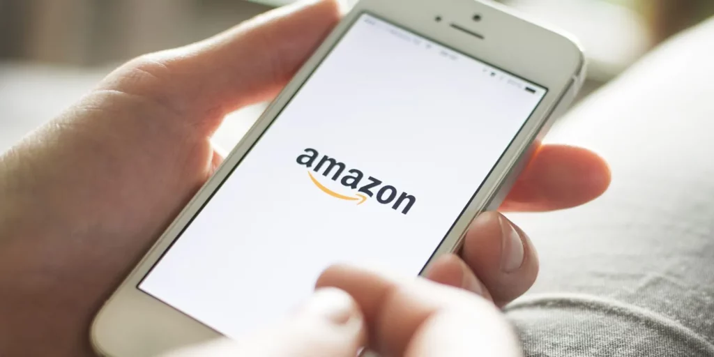 Amazon twierdzi, że zmniejszy więcej miejsc pracy, niż początkowo planowano
