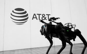 AT&T, '공공 안전과 국방을 위해' 로봇 개 선전