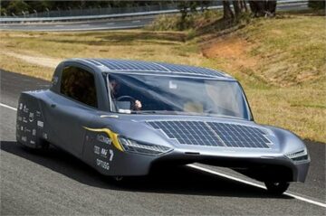 Mobil tenaga surya Aussie Sunswift 7 mengklaim rekor dunia EV