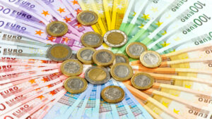 Banca Spaniei dă undă verde programului pilot de jetoane Stablecoin susținute de euro