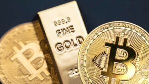 O economista Peter Schiff explica por que o Bitcoin e o ouro estão em alta este ano - 'Eles estão subindo por razões opostas'