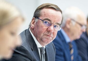 Tyskland udnævner regional embedsmand til forsvarsminister