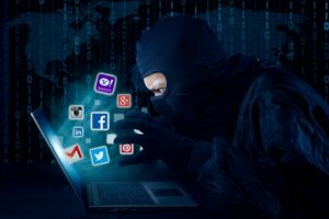 Hackere stjæler $750K efter falske NFT-link på Azukis Twitter-konto