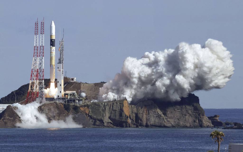 Jepang luncurkan satelit intel untuk pantau bencana Korea Utara