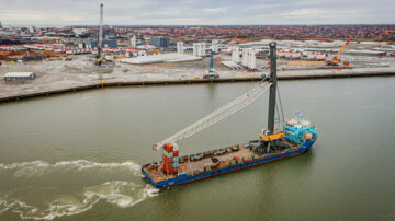 Liebherr Delivers Harbour Crane to Esbjerg