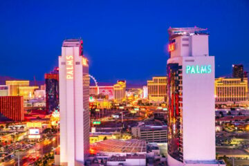 เศรษฐีเงินล้านได้พักฟรีในห้องพักโรงแรมที่แพงที่สุดในสหรัฐอเมริกาที่ Palms Casino Resort ในลาสเวกัส