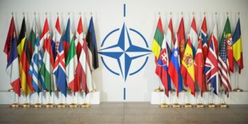 Thách thức Trung Quốc của NATO