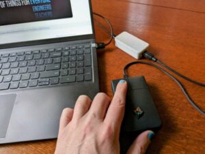Nov vodnik: miška #NextComputers na USB HID z #CircuitPython