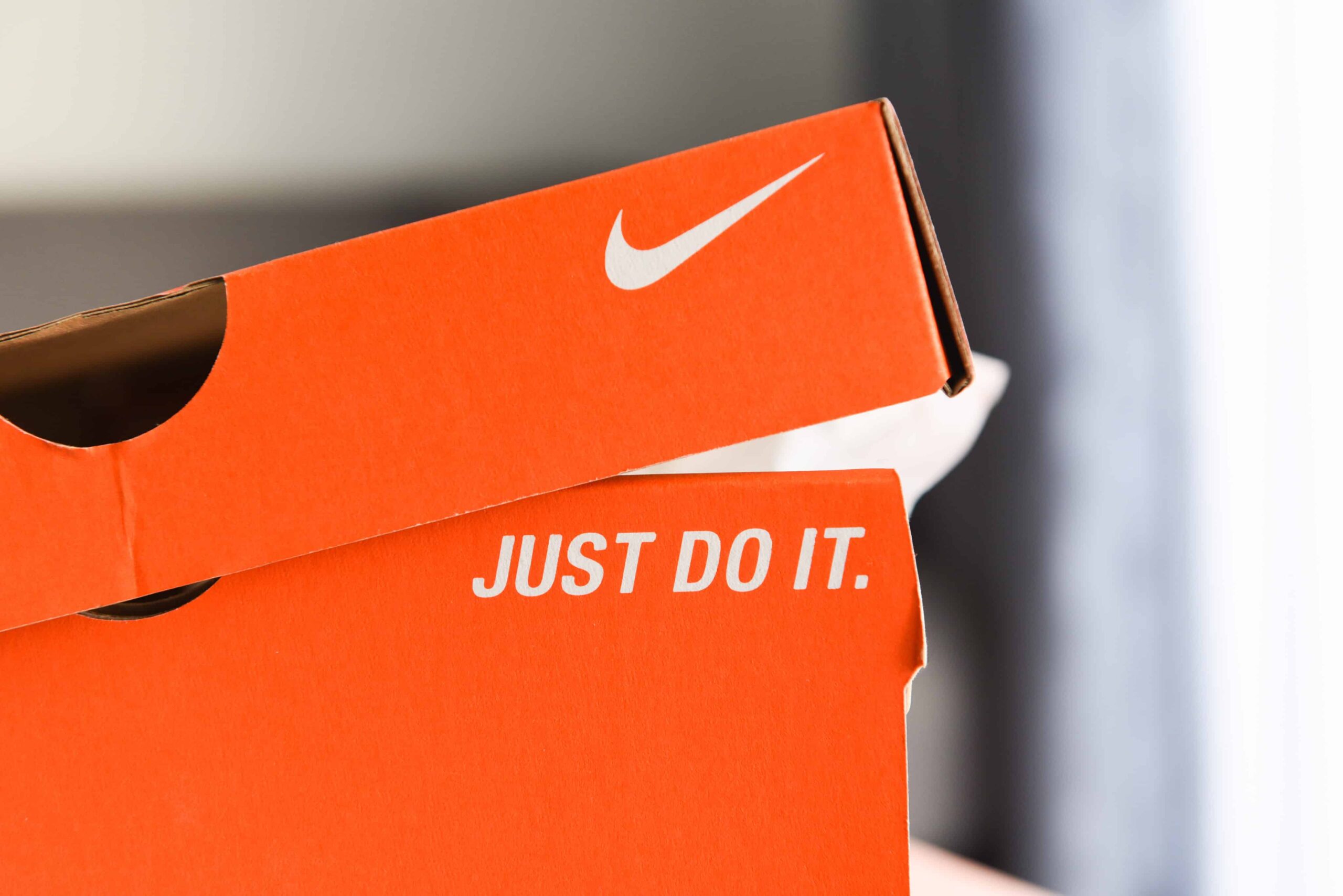 Nike кидає виклик слогану торгової марки Hemp Company «Just Hemp It»