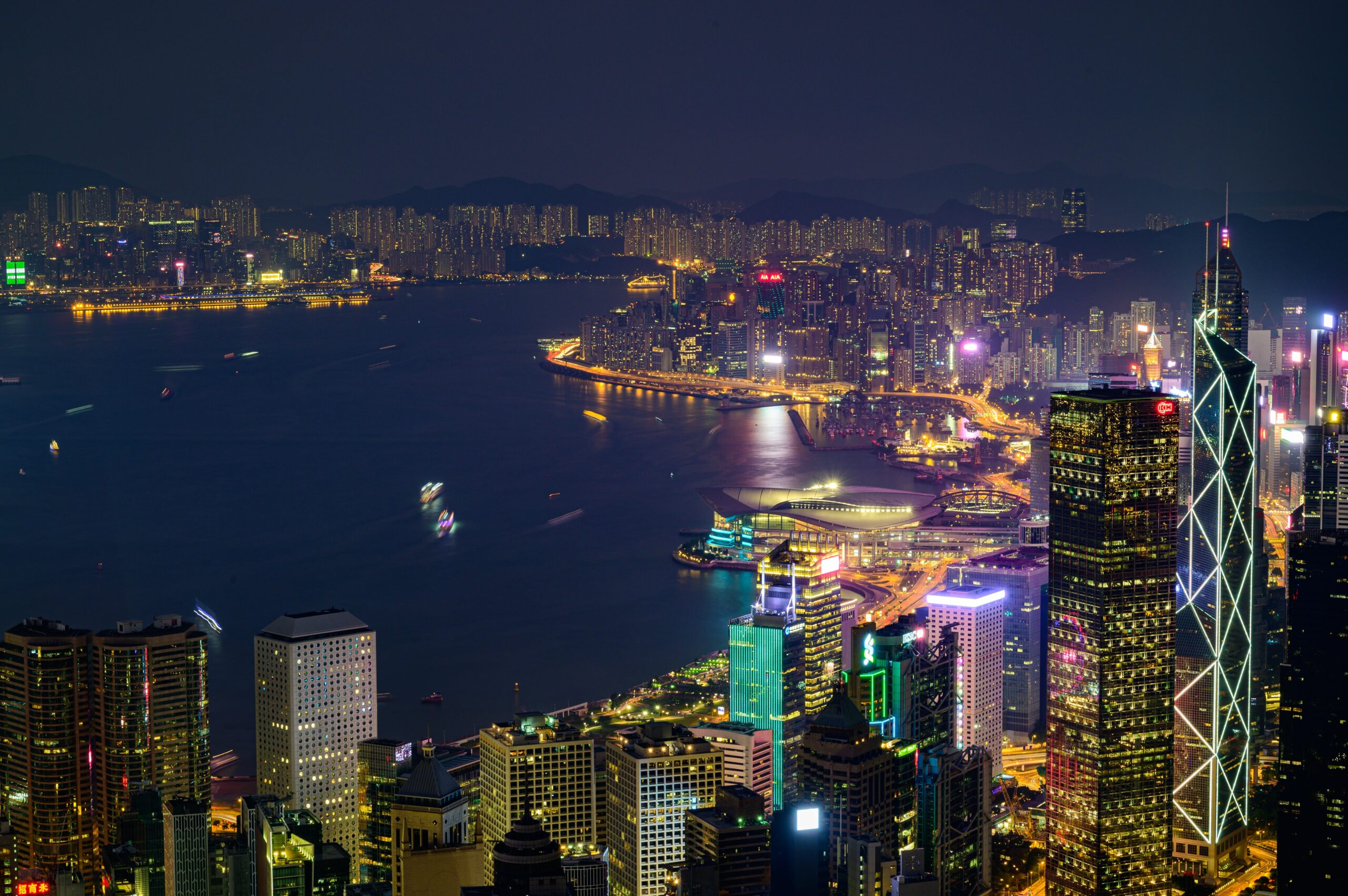 Proaktivne politike ustvarjajo trenutek »vzhodnega vetra« za Hongkong v boju za vodstvo na področju finančne tehnologije (King Leung)
