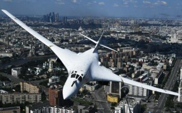 Bombardeiro Tu-160 atualizado da Rússia passará por testes do governo