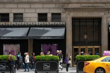 Saks Fifth Avenue 进入纽约市赌场竞赛，目标是豪赌客