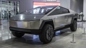 Tesla Cybertruck sẽ không đi vào sản xuất hàng loạt cho đến năm 2024
