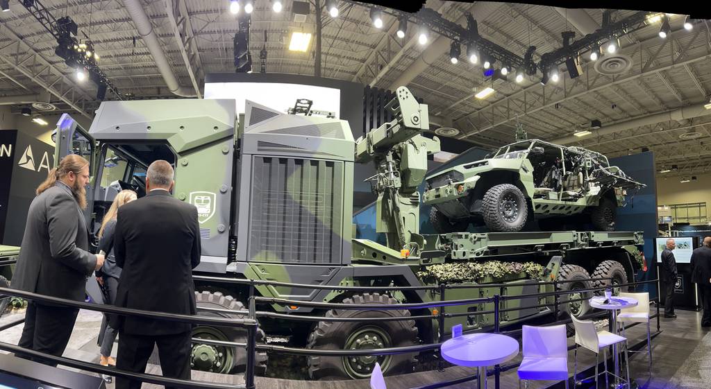 L'esercito americano seleziona quattro società per costruire nuovi prototipi di camion tattici