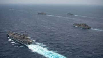 Marinha dos EUA considera esquadrões da era da Guerra Fria para aumentar a prontidão