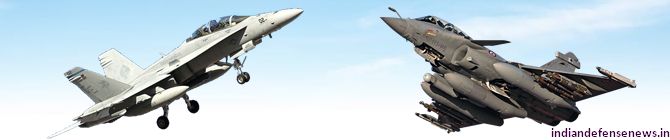 কে নেভাল ফাইটার চুক্তিতে চূড়ান্ত বিজয়ী হতে চলেছে? বোয়িং এর F/A-18 বা Dassault Rafale-M