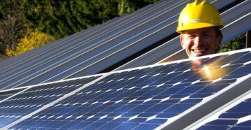 Why is it profitable to install solar panels in Texas?