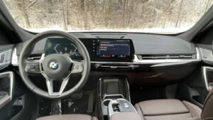 Revisión del primer manejo del BMW X2023 1: el deportivo