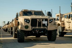 Az AM General leváltja az Oshkosht, hogy közös könnyű taktikai járművet építsen