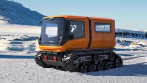Antarktis enda elbil var tvungen att göras om på grund av klimatförändringarna