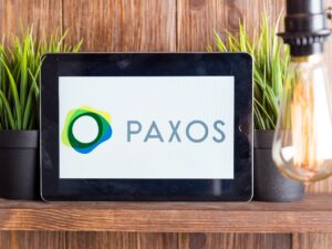 A Blockchain Company Paxos Trust elrendelte a Binance USD kibocsátásának leállítását