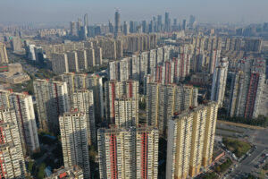 Criza imobiliară din China nu sa încheiat încă, spune FMI
