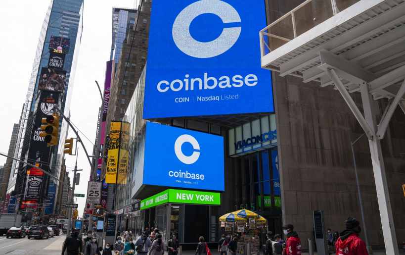 Coinbase تتكبد خسارة قدرها 557 مليون دولار ؛ تراجعت الإيرادات بنسبة 75٪ في الربع الرابع حيث قام مستثمرو العملات المشفرة بنقل أصولهم الرقمية خارج البورصات