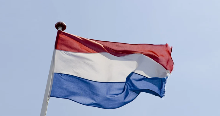 У 7.6 році онлайн-оборот Нідерландів знизився на 2022%.
