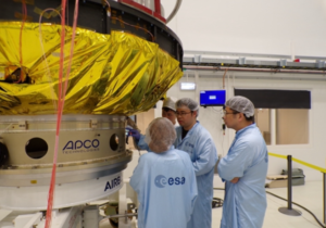 Η ESA και η Κίνα διενεργούν δοκιμές ολοκλήρωσης διαστημικού σκάφους-πύραυλου αλλά η κοινή επιστημονική αποστολή καθυστέρησε για το 2025