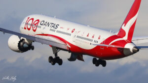 Eksklusiivne: Boeing teatab Qantasele oma 787-test hoolimata tarnekeelust