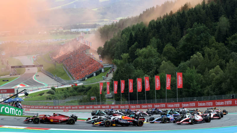 F1's 'Drive to Survive' is met meer crashes, krachttermen, helden en antihelden