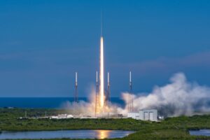 FAA propune amendarea SpaceX pentru datele de lansare lipsă