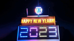 Homebrew Ball Drop Machine suona nel nuovo anno