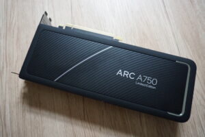 Intel riduce l'Arc A750 a $ 249, promuove sostanziali miglioramenti di gioco